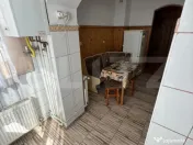 Apartament 2 camere, decomandat, etaj intermediar, zona foar 