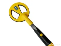 Aparat pentru detectare metale în medii subacvatice