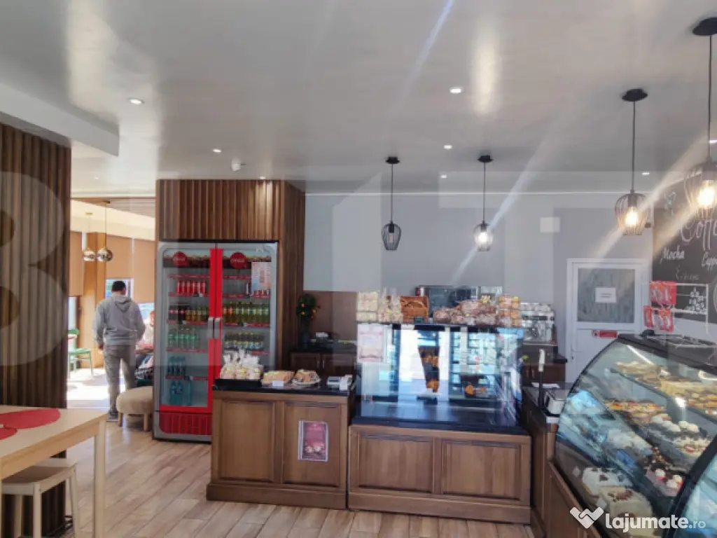 Spatiu comercial, 200 mp, zona Micro 6