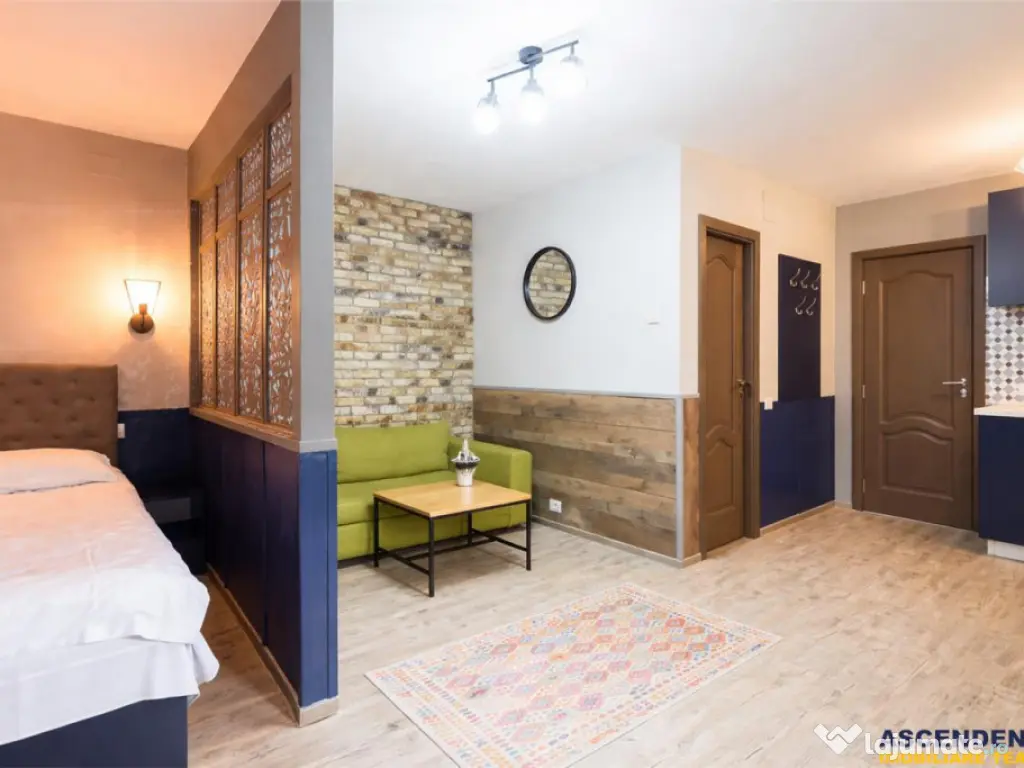 Apartament extins, trei unitati locative cu baie proprie, ce