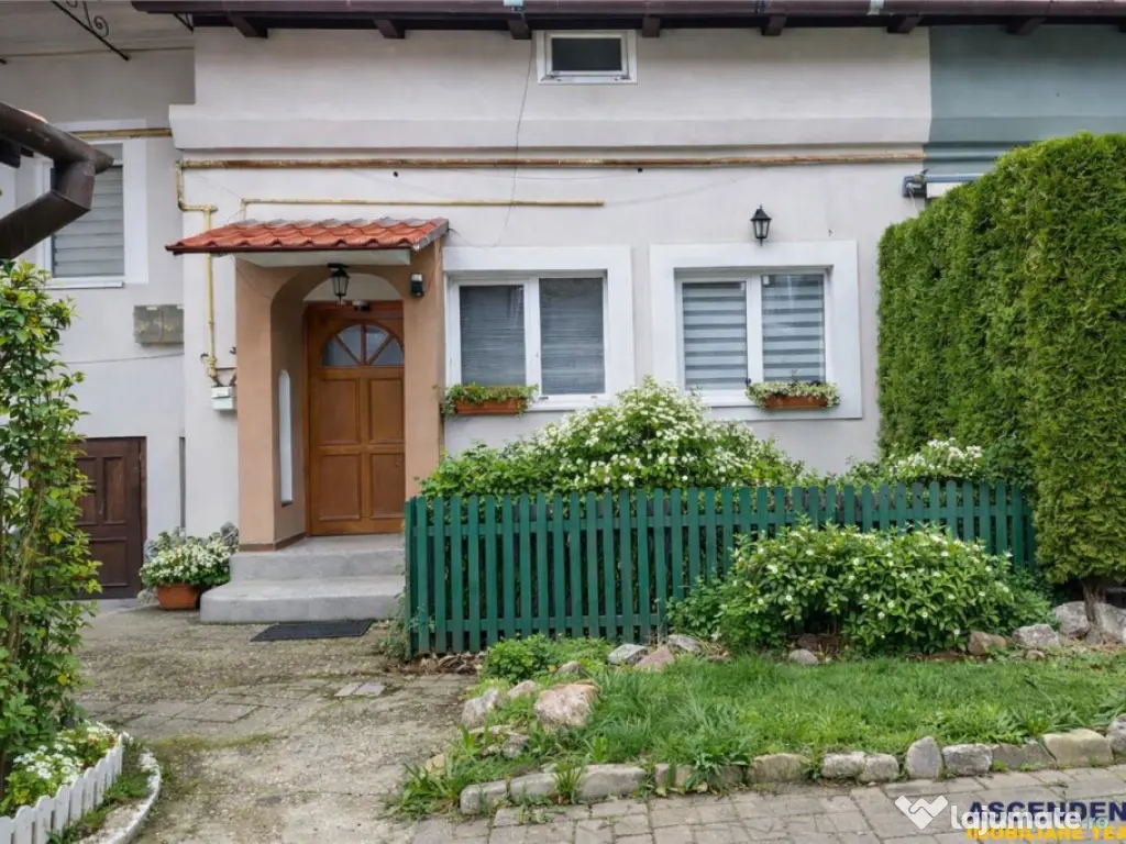 Apartament extins, trei unitati locative cu baie proprie, ce