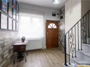 Apartament extins, trei unitati locative cu baie proprie, ce 