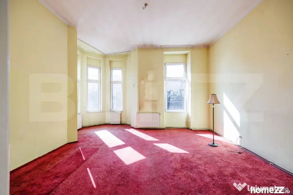 Cladire istorica, 175mp-5 camere, etaj 1, 1538Euro/ mp , z - Timisoara (Timis)