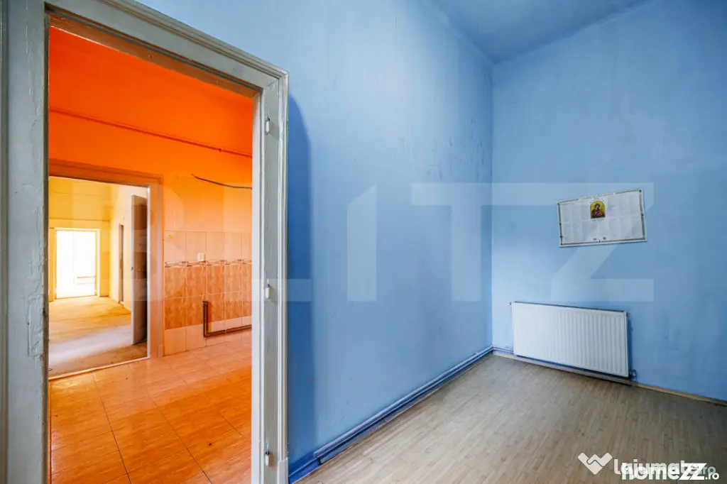 Cladire istorica, 175mp-5 camere, etaj 1, 1538Euro/ mp , z - Timisoara (Timis)