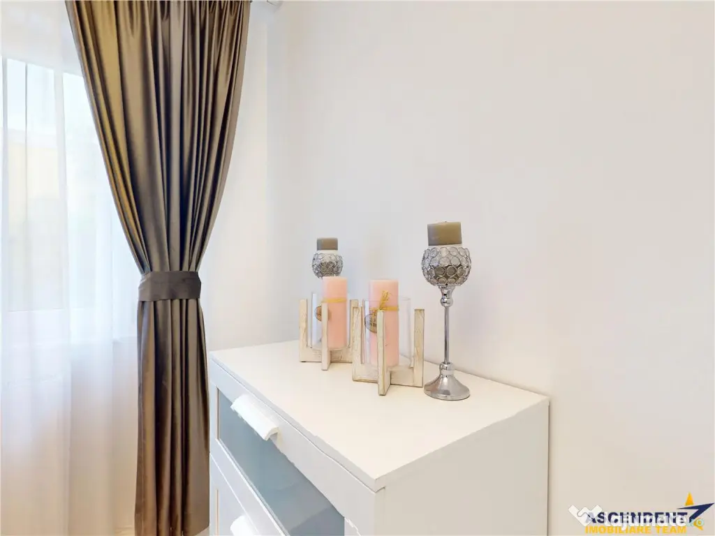 LIVE!Eleganta si simplitate - Centrul Civic, renovat complet