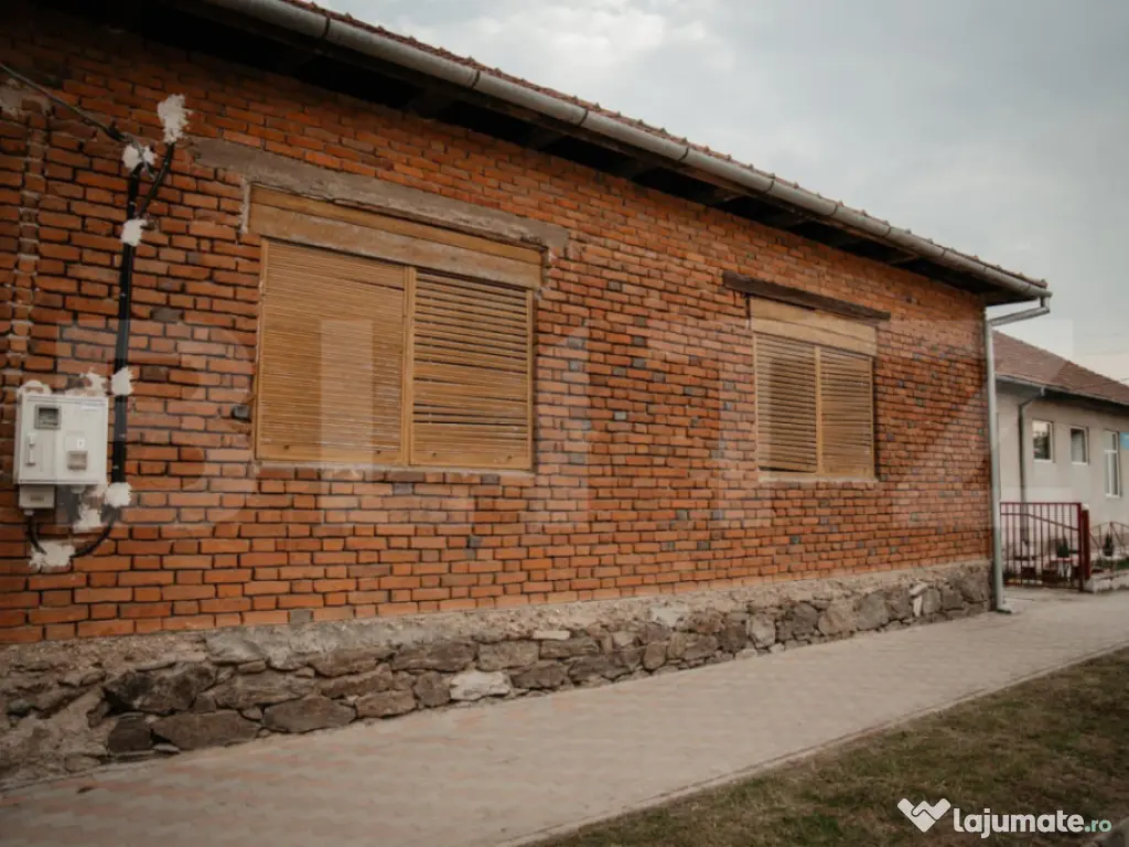 Casa individuala, 234 mp, zona Bichigi - Faget