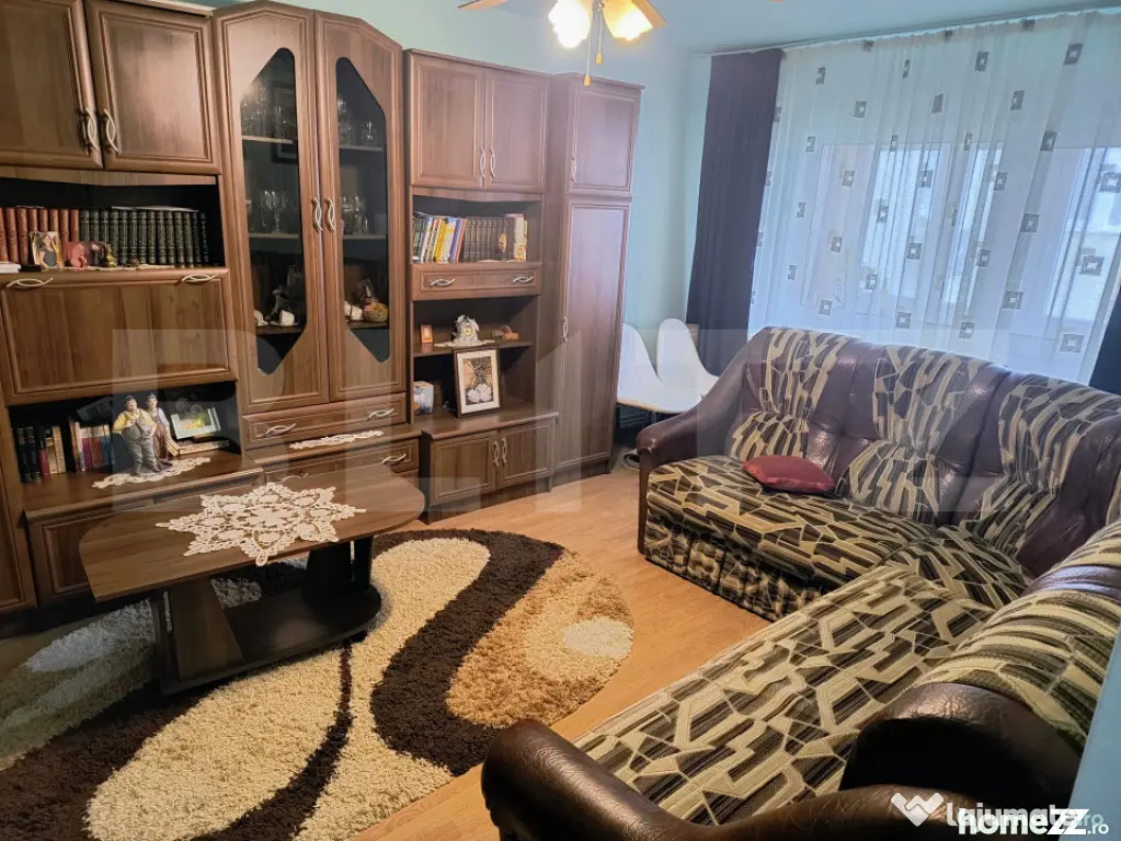 Apartament cu 3 camere, decomandat, 66 mp, etaj 4 - Dej