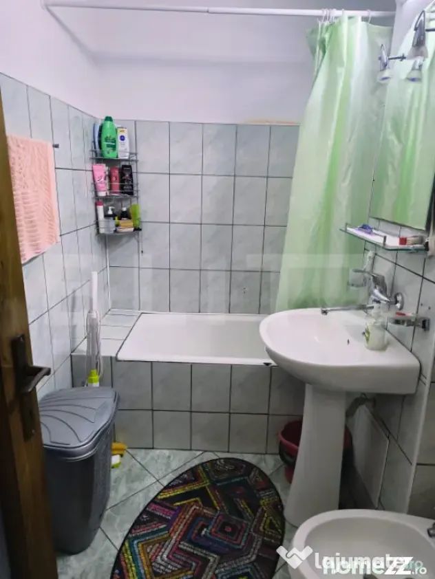 Apartament cu 3 camere, decomandat, 66 mp, etaj 4 - Dej