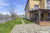 Casă cu 5 camere de inchiriat in Sofronea,Arad 