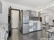 Casă cu 5 camere de inchiriat in Sofronea,Arad 