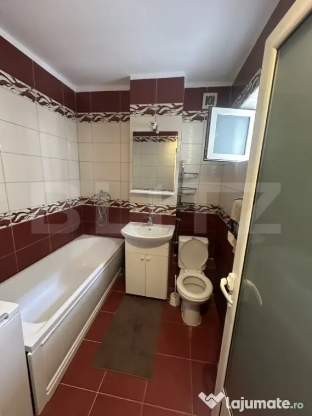 Apartament cu 2 camere, decomandat, 53 mp, zona Careiului