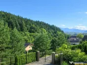 Resedinta cu atmosfera familiara,peisaj imersiv,amplasare pr 