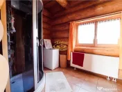 Casa din busteni cu ferma zootehnica si afacere (Tengheler, 