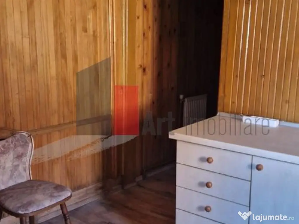 CASA DE VANZARE IN BUSTENI- POIANA TAPULUI