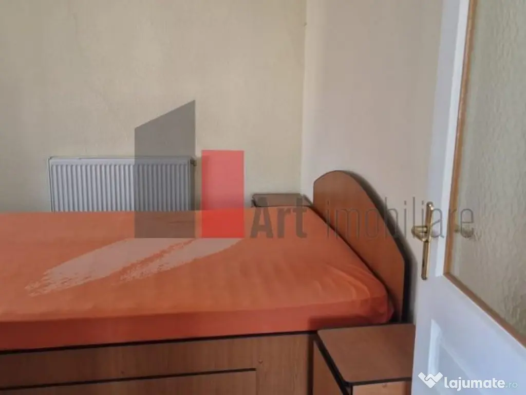 CASA DE VANZARE IN BUSTENI- POIANA TAPULUI