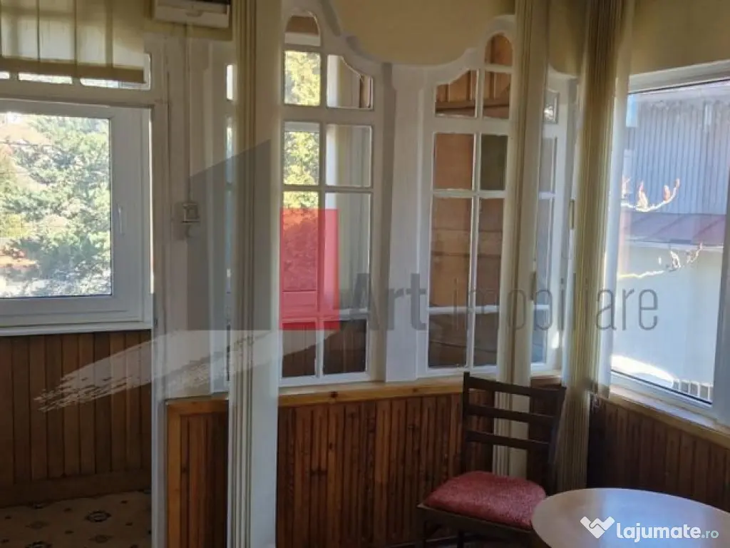 CASA DE VANZARE IN BUSTENI- POIANA TAPULUI