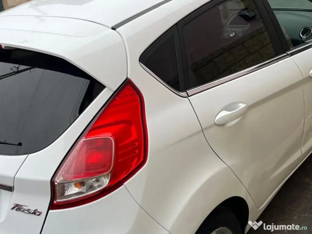 Ford Fiesta automat 2014