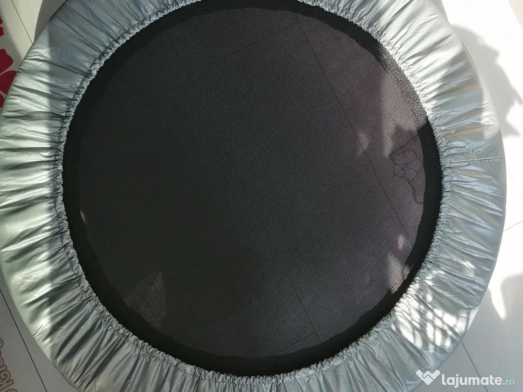 Trambulina pliabila adulți și copii.