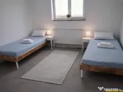 Hala industriala versatila,spatii cazare, platforma betonata 