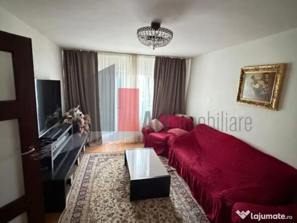 Apartament cu trei camere de vanzare-Crangasi-loc de parcare