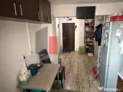 Apartament cu trei camere de vanzare-Crangasi-loc de parcare 