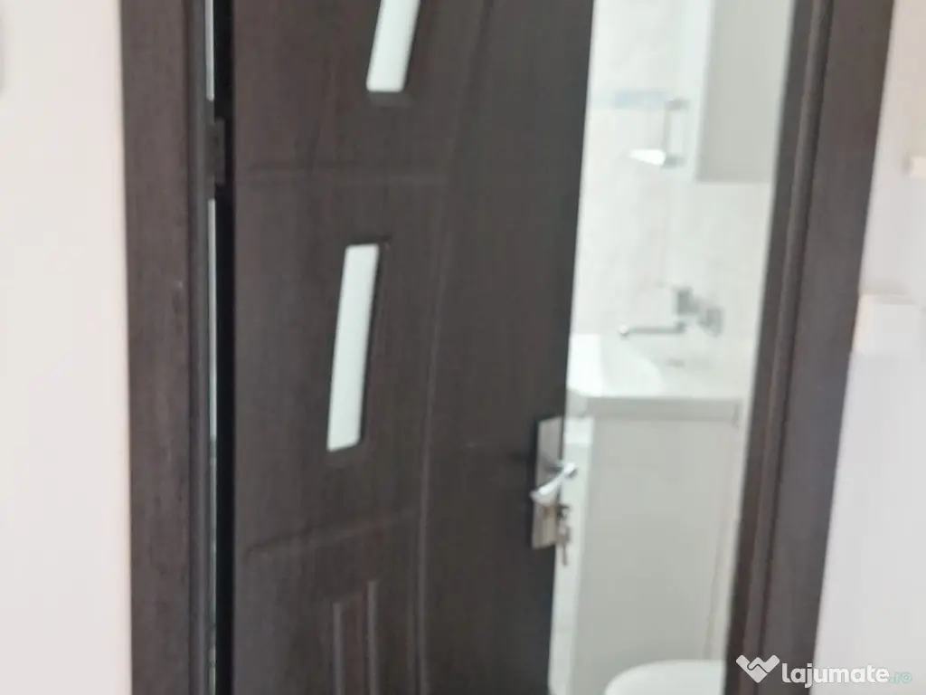 Inchiriez apartament cu doua camere