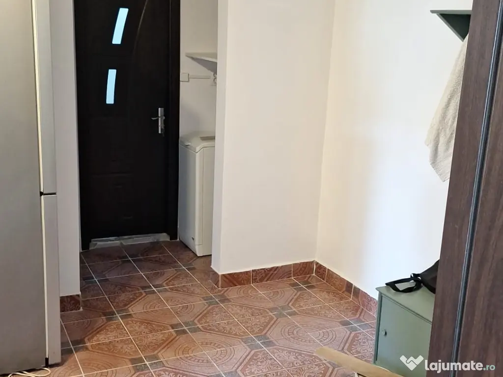 Inchiriez apartament cu doua camere