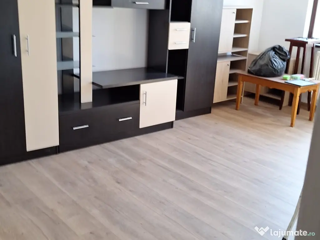 Inchiriez apartament cu doua camere