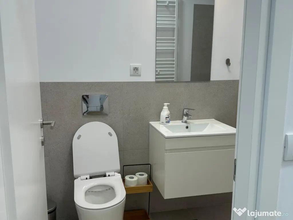 Inchiriez apartament 2 camere + parcare Silk District