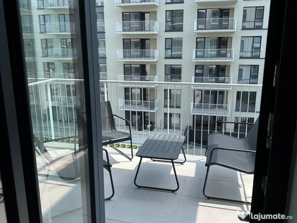 Inchiriez apartament 2 camere + parcare Silk District