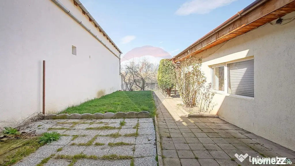 Casă cu 7 Camere + Spațiu Comercial, Oportunitate Rară...