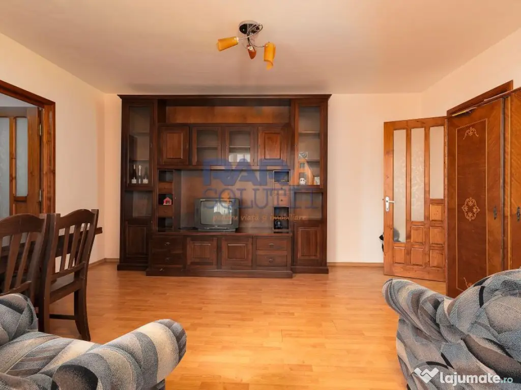 Apartament 3 camere, două băi - Str. Bogdan Dragoș