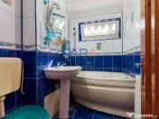 Apartament 3 camere, două băi - Str. Bogdan Dragoș 