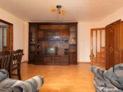 Apartament 3 camere, două băi - Str. Bogdan Dragoș 