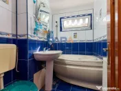 Apartament 3 camere, două băi - Str. Bogdan Dragoș 