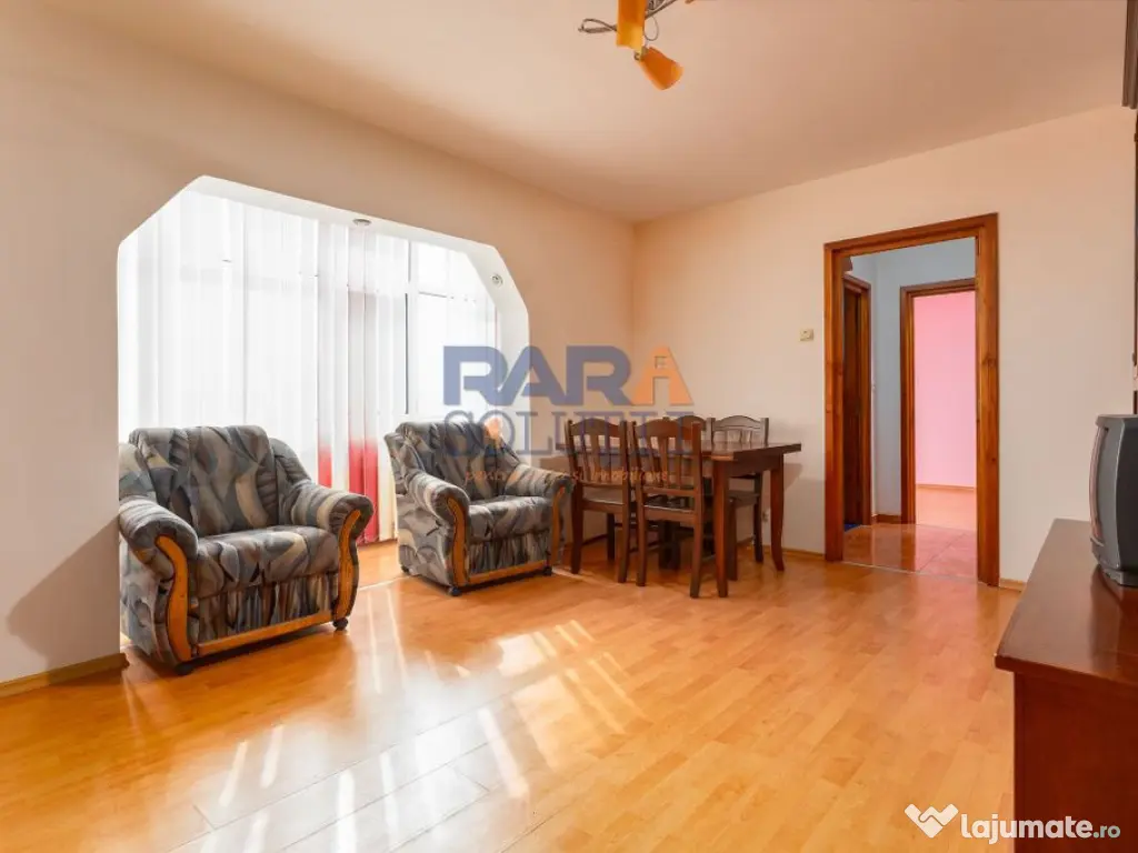 Apartament 3 camere, două băi - Str. Bogdan Dragoș