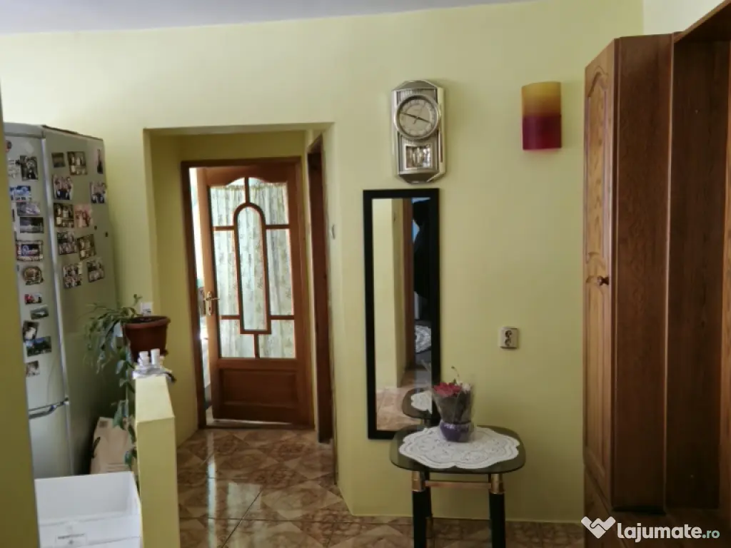 vând apartament ultracentral Bacău