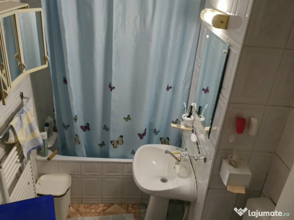 vând apartament ultracentral Bacău