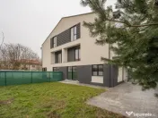 Casa se preda finisata - 4 bai -3 dormitoare - curte - parca 