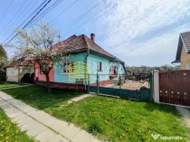 Casă singur în curte – Mureș – Păsăreni – Zona...