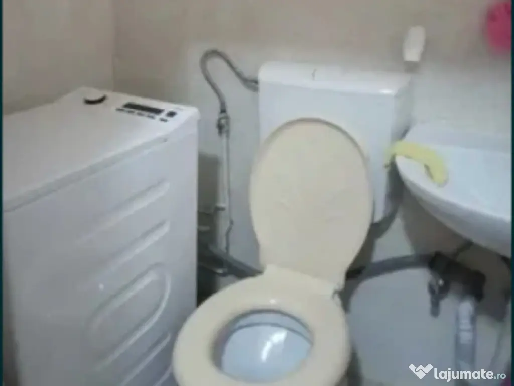 Garsoniera semidecomandata - zona Tractorul