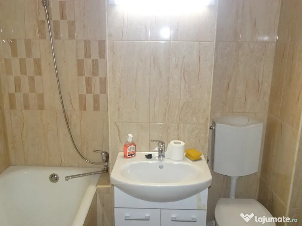 Inchiriez garsoniera decomandata in Deva, Zamfirescu in Q-uri, parter