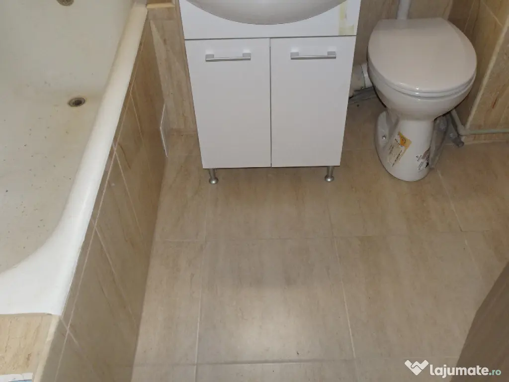 Inchiriez garsoniera decomandata in Deva, Zamfirescu in Q-uri, parter