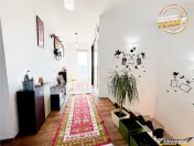 Casa primitoare si apreciabila, areal cu liniste, gradina fr 