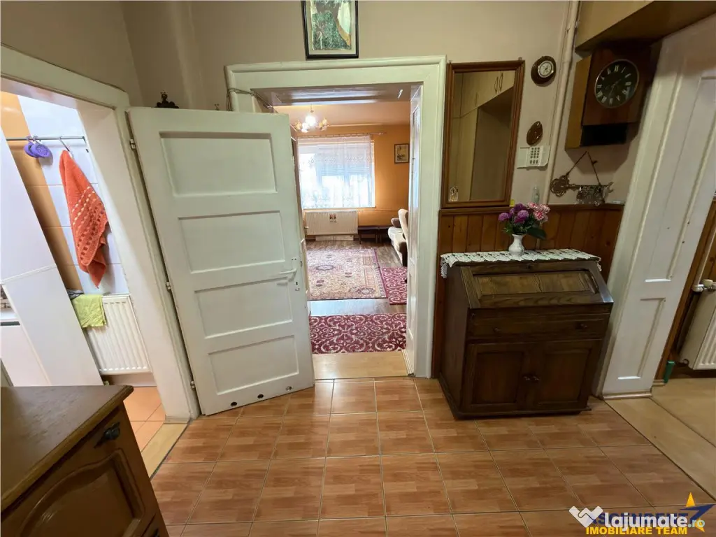 3D!Ansamblu casa productie comercial, 3 corpuri,acces strada