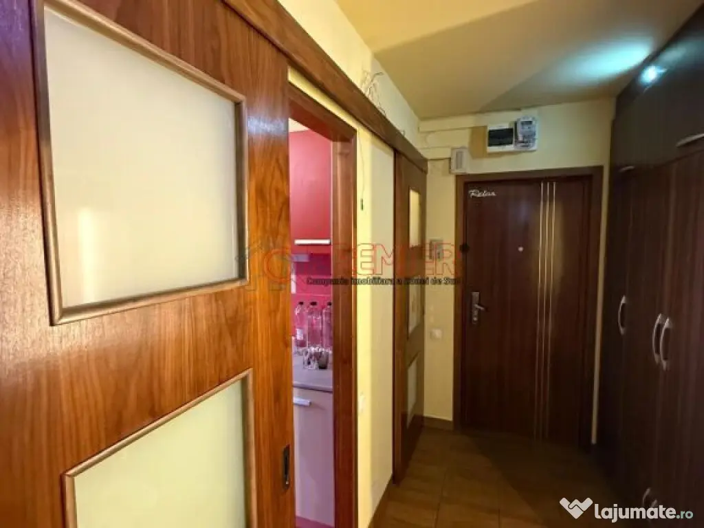 3 camere renovat – Piața Reșița - Aleea Reșița –