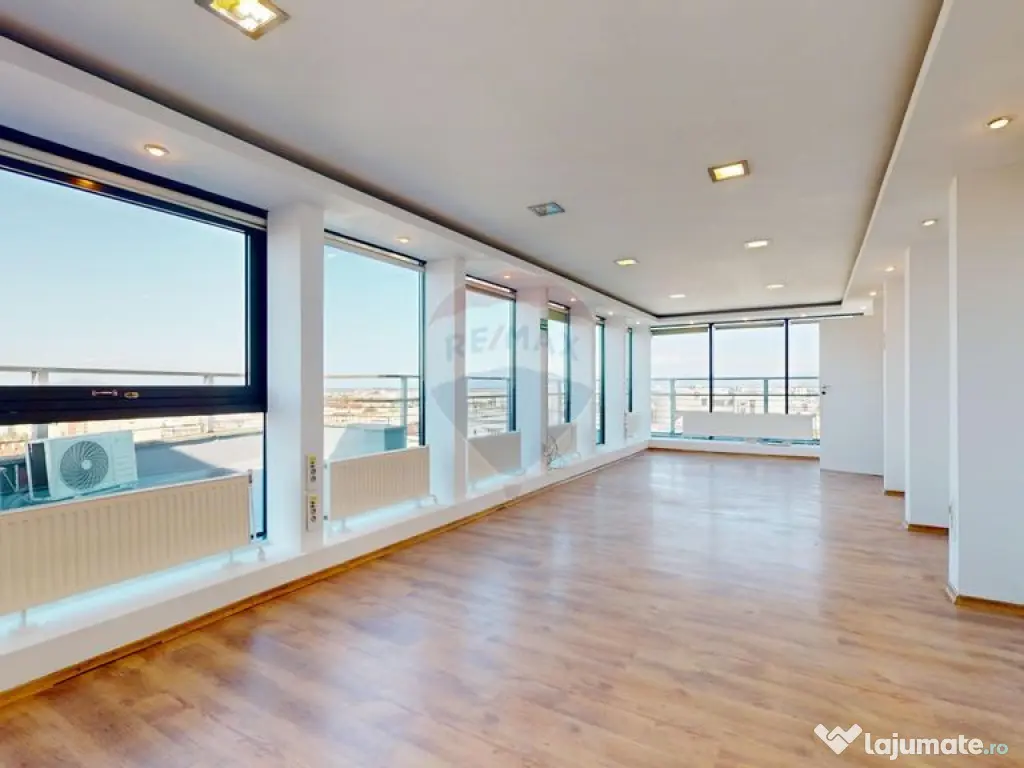 BIROU cu priveliște panoramică – Centru Civic