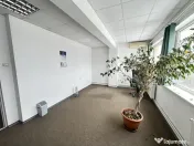 Hala industriala aut. ISU - 1200mp + birouri 900mp zona Mall 