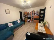 Apartament cu 3 camere, etaj 3, Craiovita Noua 