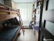 Apartament cu 3 camere, etaj 3, Craiovita Noua 